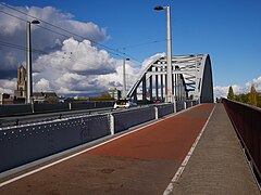 Arnhem, Fahrradweg über die John-Frost-Brücke