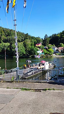 Fähre Neckarhausen mit Hochwassermarken