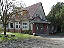 Schul- und Volkshaus der Siedlung Eden