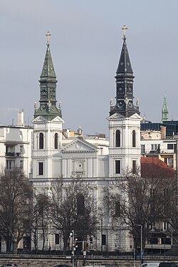 A Nagyboldogasszony orosz ortodox székesegyház a Budapest-belvárosi Petőfi téren