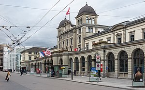 Empfangsgebäude & "Stadttor" (2016)