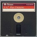 3,25″-Diskette (sog. "Drivette") von Tabor/Dysan (nur in Seequa Chameleon 325 Portable und einer General Scientific Corporation PDP-11/23 Workstation verwendet)