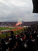 Kelompok supporter Persib Bandung yang sedang menyaksikan pertandingan di Stadion Si Jalak Harupat