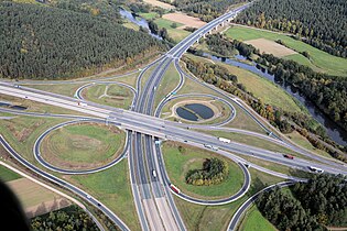 Das Autobahnkreuz Oberpfälzer Wald (A 6/A 93) im nördlichen Landkreis Schwandorf (2021)