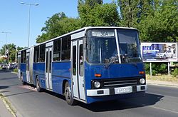 30A busz a Reitter Ferenc utcában