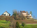 Schloss Bavois mit Ofenhaus und Brunnen