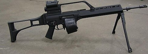 HK G36 mit Zweibein und Beta-C-Trommelmagazin