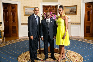 4. Präsident der DR Kongo Joseph Kabila mit US-Präsident Barack Obama und Michelle Obama im August 2014