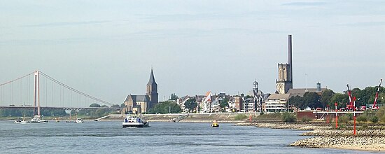 Panorama: de skyline van Emmerich-Altstadt vanuit het oosten