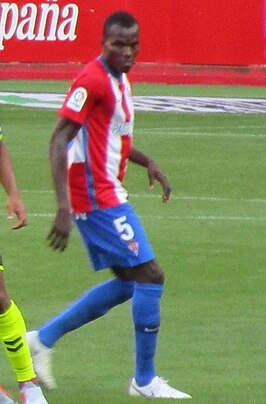 Cofie in 2018 als speler van Sporting Gijón