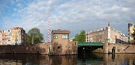 De Kattenslootbrug en de Nassaukade, gezien vanaf de Singelgracht