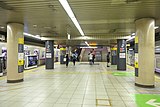 Bahnsteig der Hanzomon-Line und Den’entoshi-Linie