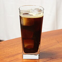 Amaro likörü ile kolanın karışımıyla hazırlanan Fernet con coca Arjantin’in ulusal içkisidir.