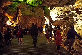 Schauhöhlenbereich der Jewel Cave