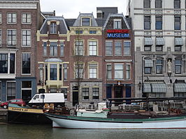 De vier panden van het Mariniersmuseum naast het Witte Huis in Rotterdam