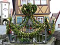 Osterbrunnen in Rothenburg o.d.T. (von Brücke) – hier für dieses Bild stimmen