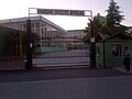 Okul girişi