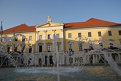 Französische Gesandtschaft, später Präsidialpalais (2005); Stadttheater (2010)