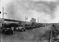 Startaufstellung zum 24-Stunden-Rennen von Le Mans 1929. Das weiße Fahrzeug mit der Nummer 2 ist ein Du Pont Model G