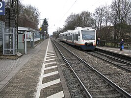 Breisgau-S-Bahn im Bahnhof Gundelfingen