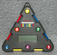 Das LCD-Spiel „Knobel-Klack“ der Firma Mephisto.