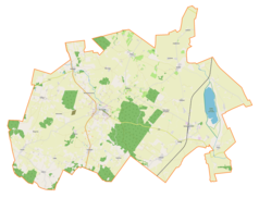 Mapa konturowa gminy Bisztynek, po prawej nieco na dole znajduje się punkt z opisem „Pałac w Sątopach-Samulewie”