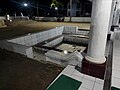 Kolam abdas sebelah kiri