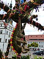 Osterbrunnen in Pirna (von Brücke) – hier für dieses Bild stimmen