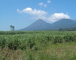 Izalco (midden) en Cerro Verde (rechts)