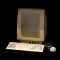 The vertical screen, keyboard and mouse of the Diser Lilith