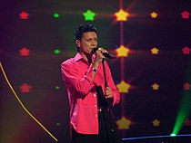 Piero Esteriore im Semifinale des Eurovision Song Contests 2004