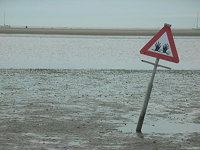 nicht in der STVO, aber sollte doch beachtet werden: Treibsandgebiet (Spende von User:BlankeVla)