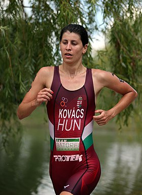 Zsófia Kovács, beste ungarische Triathletin beim Weltcup in Tiszaújváros, 2011