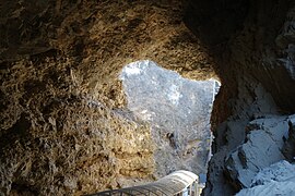 „Tauben-Höhle“