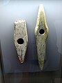 Lochschäftung: Neolithische Steinäxte, Schnurkeramik, ca. 2500 v. Chr.