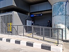 Entrance gate B