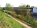 Einzeldenkmale der Sachgesamtheit Elster-Saale-Kanal (Teilabschnitt Leipzig, Stadt, OT Burghausen-Rückmarsdorf): Überführungsbauwerk, bestehend aus drei Brücken, je eine für Eisenbahn und Landstraße zur Überbrückung des Kanals und eine Straßenbrücke über die Eisenbahn (siehe auch Obj. 09259222)