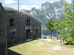 Mittelbatterie – Kehlseite