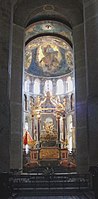 Chorhaupt: Obergaden, Triforium, obere Arkade, untere Arkade (halb durch Altar­podest verdeckt)