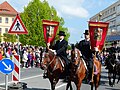 Bautzener Osterreiter Prozession (von Brücke) – hier für dieses Bild stimmen