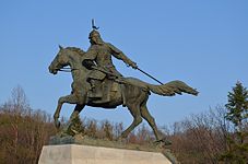 Statue of General Kang on horseback.