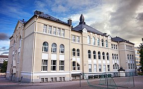 Alexanderskolan (Lönn, 1903). Foto: Tiia Monto