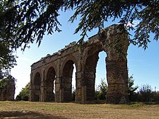 Gier aqueduct