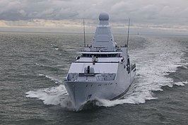 Zr.Ms. Holland op de Noordzee