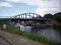 Kanal mit Brücke, die alte wurde im Zweiten Weltkrieg gesprengt.