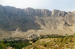 Kazerun yakınlarında Sasan köyü