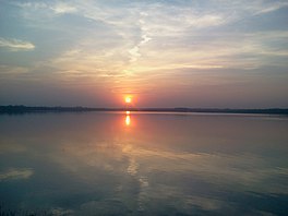 Sunset over Shukravari lake