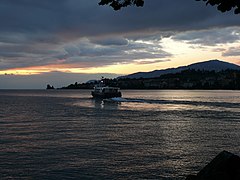 Mont Pèlerin (oben rechts) von Montreux aus