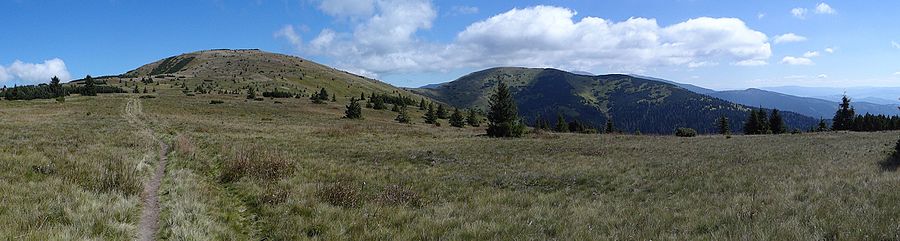 Veľká hoľa i Latiborská hoľa. Widok od zachodu