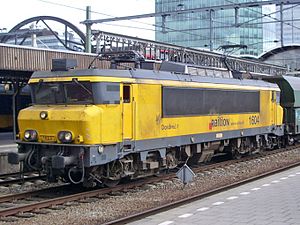 Railion-Lok 1604 im Bahnhof Utrecht Centraal, 2001